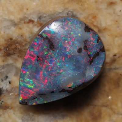 21.8ct BOULDER OPAL stock 252365