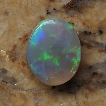1.6ct SOLID OPAL stock 288111
