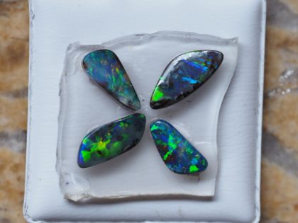 3.97ct BOULDER OPAL stock 288170