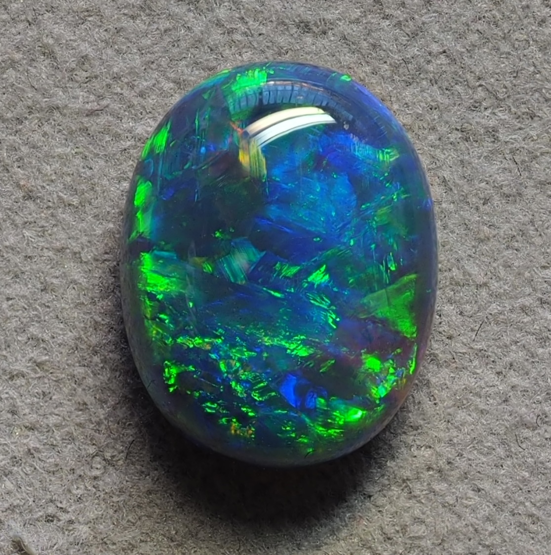 5.84ct N2-BLACK SOLID OPAL from LIGHTNING RIDGE — Stock #252638, Christianos Opals